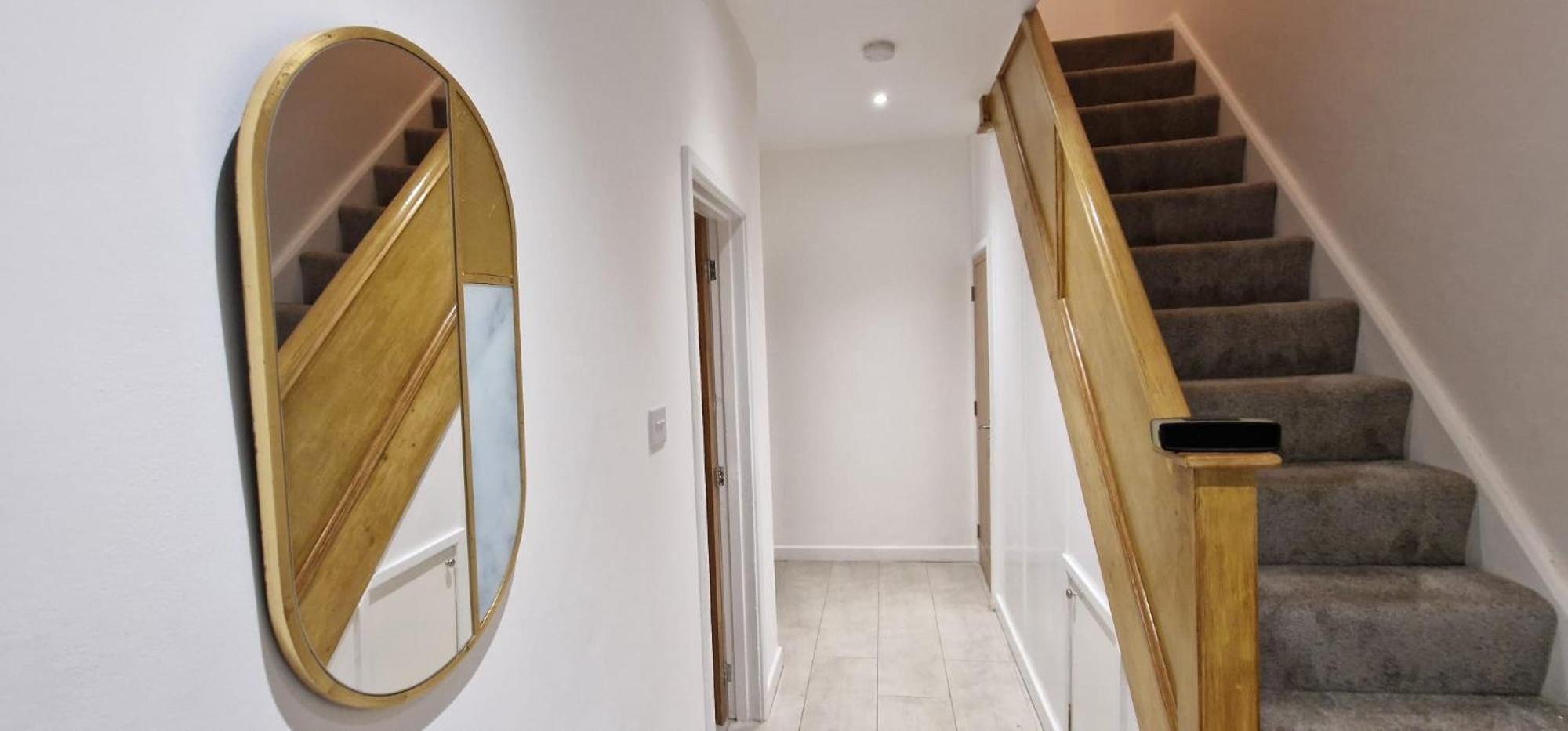 Shm Stays Leicester. Newly Renovated!! 15 Min Drive From City Centre, University. 9 Min Drive To Leicester City Stadium, 5 Min Drive To M1 & M69. 2 Min Walk To Bus Stop. Dış mekan fotoğraf